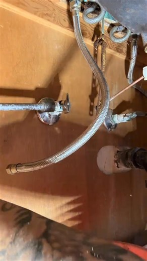 Angle Stop Replacement #anglestop #plumbing #serviceandrepair #serviceplumber #toolsofthetrade | plumb.Masters