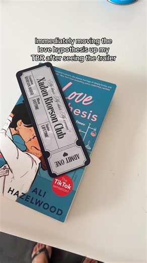 I am SEATED #booktube #thelovehypothesis #prime #reader #books