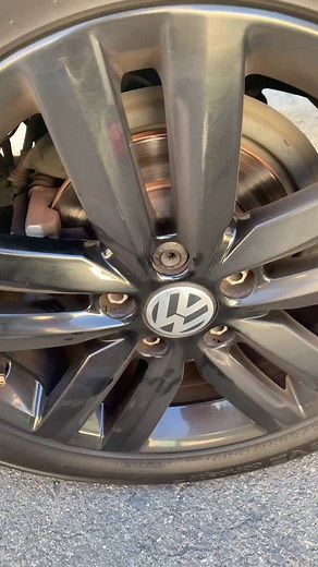 Cómo Cambiar las Balatas Traseras de un Volkswagen Jetta A4 | Guía Paso a Paso