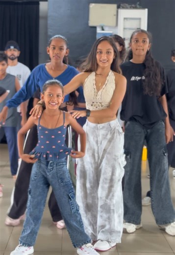 පොඩ්ඩා 2nd නෑ 🤭 : Dance කරන්න කැමතිද? එහෙනම් join us 🙃 ☎️ 71 3756616 | 76 9793035 #fyp #trending #viral #tiktok #lpds