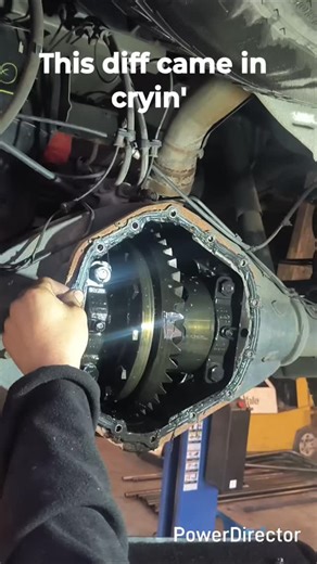 After getting "rebuilt" by two other shops, this 11.8 in a 3500 Ram will get a proper build by the experts at #hillbillywizard #rebuild #dodge #cummins #ouch #fix #gears #axle #aam | Hillbilly Wizard