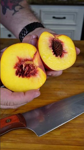 How to cut a peach
