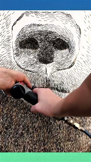 Drawing creatively using graphite strip from inside a pencil-style stapler rod#creativetools #shorts