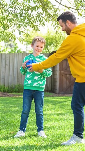 Ufo Ball Toy, Outdoor Flat Throwing Disc Ball, Shape Changing Toy, Parent Child Interactive, Suitable for 3-7 Years, Stress Relief #kidsplay #kidtoys #kidsplaycenter #pettoys #bathtoysforkids #babygamesvlogs #dogandcattoys #chuckitfetchgames #babyplayideas #outdoorfamilygames