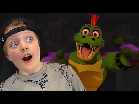 Montgomery Gator Chases Us! Security Breach Jump Scares!