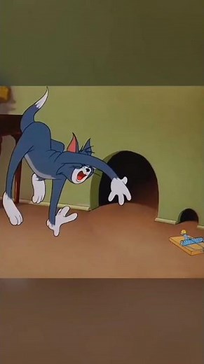 #Tom fell into his own trap😅😁#tom and jerry #cartoon