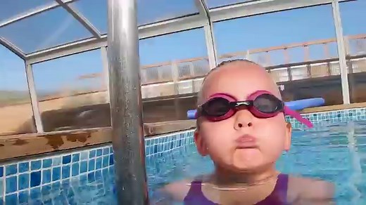 Swimming pool fun with Gopro Hero 7