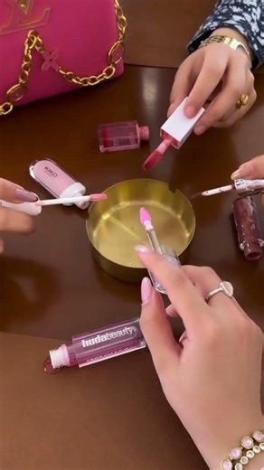 KIKO Lip Gloss 💋🌸 | Juicy Glossy Lips Trend 2026 #makeup #lipgloss #lippencil