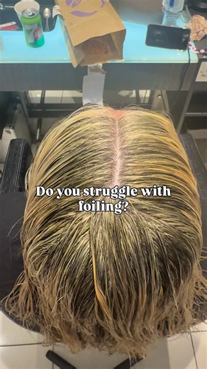 Are you struggling with your foiling? ☹️ Follow this tutorial for my top tips on how to get your fouls right, neat and super close to the root like it’s grown out of the clients head 🤭 also this is a base 3 client😉 #foiltutorial #highlights #hairtutorial #blondehighlights #lloydcourt #haireducation #salonlife | Lloyd Court Hair