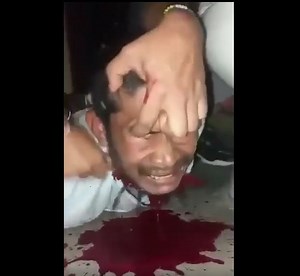 Beheading Video- Two mexico men are being beheaded with a knife - XGore - Extreme Gore Videos