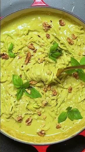 🥒 Creamy Zoodles with Walnut-Basil Pesto | Quick Low-Carb Zucchini Recipe
