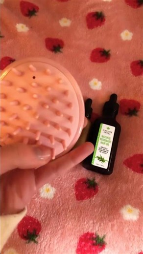 Saturday shower routine #strawberry #skincareroutine #Grwm #smallyoutuber #hairwashday #hairoil