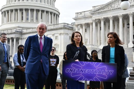 Cantwell, Markey Commend Upcoming FCC Net Neutrality Rule
