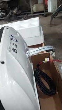 CEILING-MOUNTED AIR CONDITIONING SYSTEM FOR SMALL TRUCKS