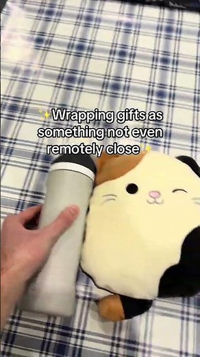 OMG…How!?!?🤯 #wraptheworld #christmas #familychristmas