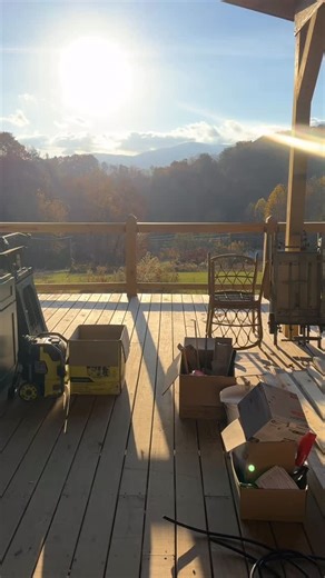 Katie Williamson on Instagram: "Pronto tendré un link….voy a rentar este espacio este invierno. Para visitas!! Y hacer los talleres abajo en mi casa. #yosoypachamamista"