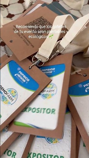 Plantable Badges 🌱 ECO-FRIENDLY