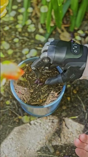 With the TASKA Hand, you can perform more everyday activities with confidence. 🦾 #TASKAHand