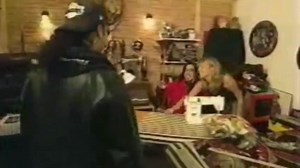 32 reactions | 28/02/2003 Slash participou junto com Teddy Zig Zag e sua esposa no programa Trading Spaces episódio 39, temporada 3, Los Murietta Avenue. | Forever gunner | Facebook