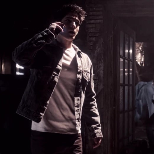 My husband just looks so good. [cc; menslvt scp; scottsspacks ib; Dylanisthemanest] #teenwolfedit #scottmccall #scottmccalledit #scottmxallffx #fyp