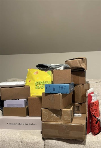 Replying to @Yasmeen ALL THE TIPS AND TRICKS TO GET FREE PR/BRAND INVITES/ FREE PRODUCTS! - - - - - - @Try Your Best @statusphere @hercampus @Campus Trendsetters @Benable #contentcreatortips #freeproducts #content #creator #microinfluencer