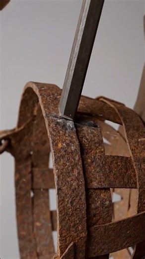 Restoration of a old very rusty iron #restoration #dusty #rust