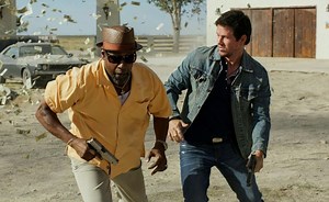 I “Cani sciolti” Washington e Wahlberg sono due agenti infiltrati e concorrenti