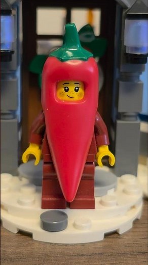 LEGO 71032 Series 22 Minifigures:Chili Costume Fan