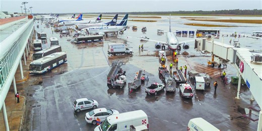 Aeropuerto Internacional de Cancún reporta 117 vuelos cancelados por tormentas en EU y Canadá