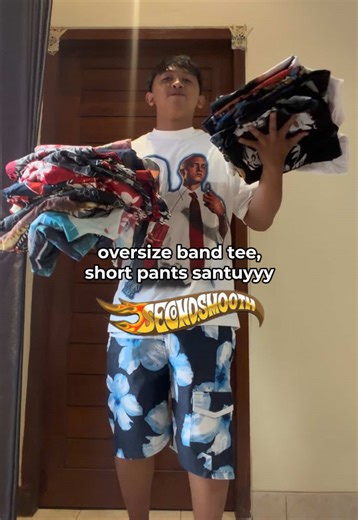 Trendy Oversize Band Tee and Stylish Shorts