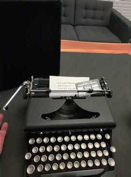 How To Typewriter - Royal Quiet Typewriter