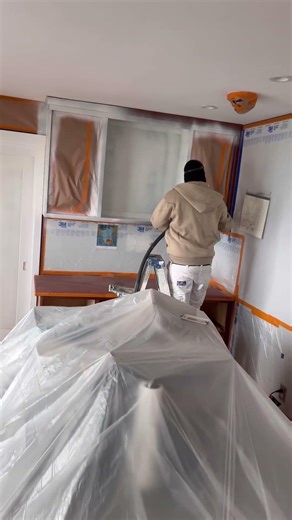 Shooting shellac with EP 60X Fine Finishing HVLP Paint Sprayer! #painting #bluecollar #cabinetry