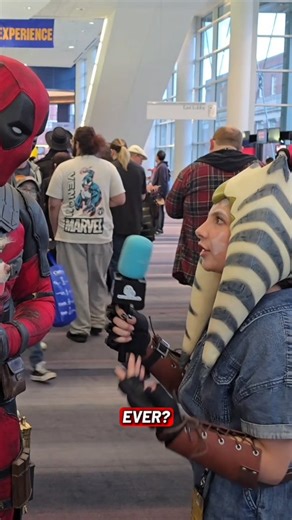 Mackenzie | Follow My Star Wars Adventure ✨️ on Instagram: "At Rhode Island Comic Con, I ran into the incredibly funny and talented cosplayer @only.davey — and his Deadpool cosplay is next level. 🔥 From the suit details to the attitude, he absolutely nailed it… and the voice? Spot on. He sounds exactly like Ryan Reynolds, which made the whole interaction even better. 😂 If Deadpool were walking the con floor, this would be him. 👀🖤❤️"