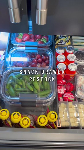 Organizing & restocking the snack drawer 🤩🤩🤩 #asmr #momlife #restock #snackdrawer #snackdrawerrestock #organizedhome #snacks