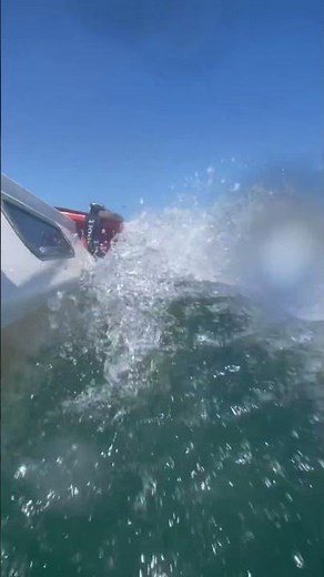 Sailing a Tiki 21 around Point Loma at 13.5 kts