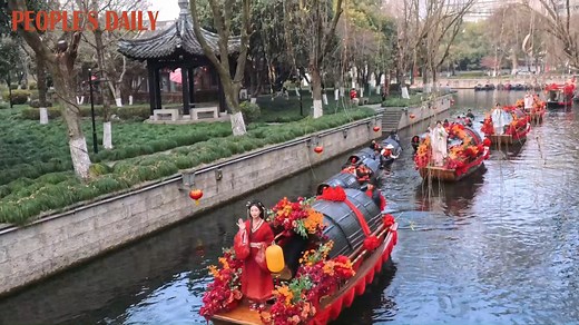 36K views · 170 reactions | A poetic scene: People in Hanfu costumes, a style of clothing traditionally worn by the Han people, stood beautifully on the finely-decorated boats during a parade on the river in Shaoxing, east China's Zhejiang Province. | People's Daily, China | Facebook