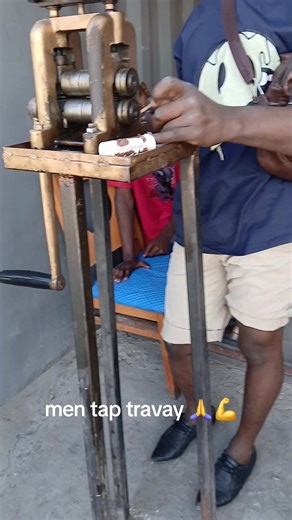 Mistral comedy née 14 février (@mistral.comedy)’s videos with Sad Music - ASL-INST