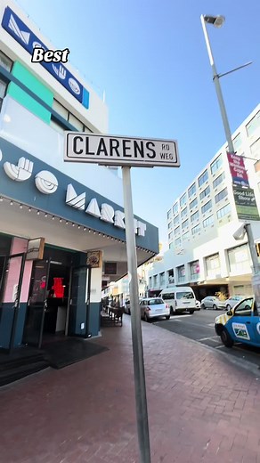 Looking for the perfect place to spend with family, friends or loved ones in Sea Point? Mojo Market is open daily and is packed with various delicious food & drink stalls. Experience daily live events, book tours, check in at the hotel, watch live sports, Mojo covers it all. 📍30 Regent Rd, Sea Point, Cape Town ‼️Cashless Market‼️ #placestogo #dateideas #capetown #cptdateideas #capetowntravels #southafrica #capetowndateidea #thingstodoincapetown #capetowntiktok #traveltiktok #mojomarket