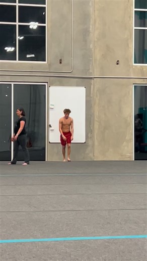 4.9K views · 117 reactions | Quick 20‍ . . . .Would have kept going if I didn’t slam the dead spot . . . .#whip #whips #backflip #upsidedown #rotation #record #20 #bouncy #flip | Casonpainter | Facebook