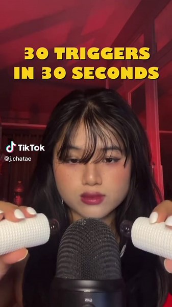 30 triggers in 30 sec! #asmr #asmr30triggers #asmr30sec #asmrtriggers #asmrfast #asmrsounds #asmrvideos #asmrtiktoks #asmrtapping