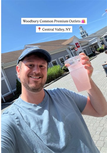 Woodbury Common Premium Outlets day trip guide