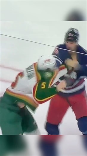 162K views · 682 reactions | Jake Middleton & Luke Schenn hit the eject button on the mitts and chuck em' 壘 | Sauce Hockey | Facebook