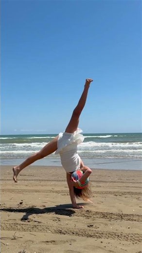 One-Hand Cartwheel with a Ball 🤸‍♀️ Emma Gymnastics