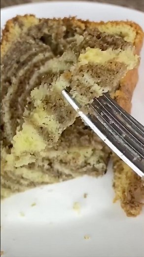 Easy Marble Cake! Perfect Swirls Every Time