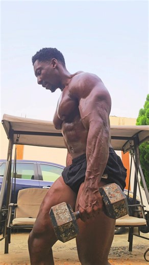 C'est parti, séance jambes aujourd'hui 🦵 🔥. #musculation