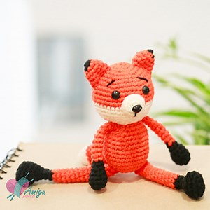 Amigurumi Fox pattern by Amigu World