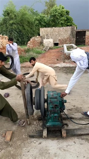 small big & bigest tyre help start diesel engine