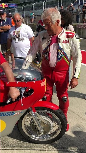 MV Agusta 500 GP (1966) engine start ... extremely loud pleasure on Red Bull Ring