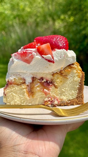 304K views · 787 reactions | https://tasty.co/recipe/gluten-free-strawberry-shortcake-cheesecake Gluten-Free Strawberry Shortcake Cheesecake By: Violet Erlandson @violetcooksthings  Find the full recipe above! | Tasty | Facebook