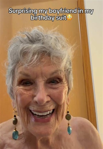 Surprising my boyfriend in my birthday suit ❤️ | surprising my bf